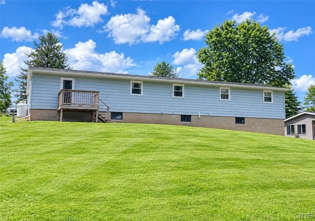 Photo 3 of Single family home for sale at 2719 Lamson Rd, Phoenix, NY 13135 | MLS# S1712605 | Listing updated on 2026-09-16