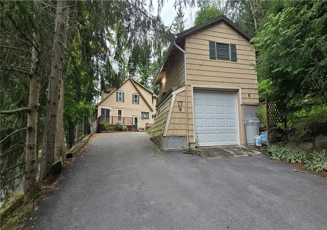 Photo 1 of Single family home for sale at 17 Monroe Ave, Oneonta, NY 13820 | MLS# R1706576 | Listing updated on 2026-09-08