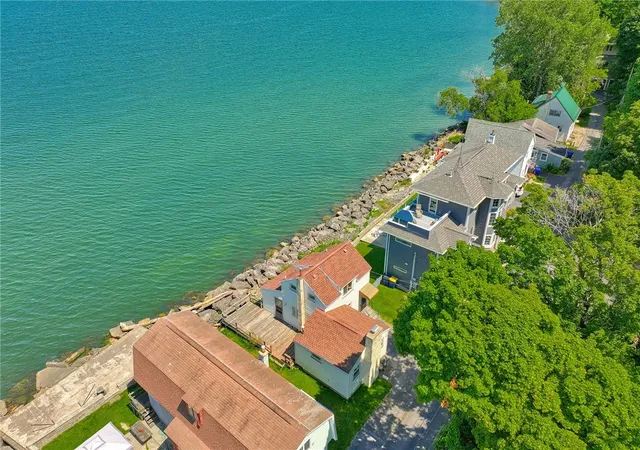 Photo 3 of Sale Pending at 374 Lake Rd, Webster, NY 14580 | MLS# R1710962 | Listing updated on 2026-09-06