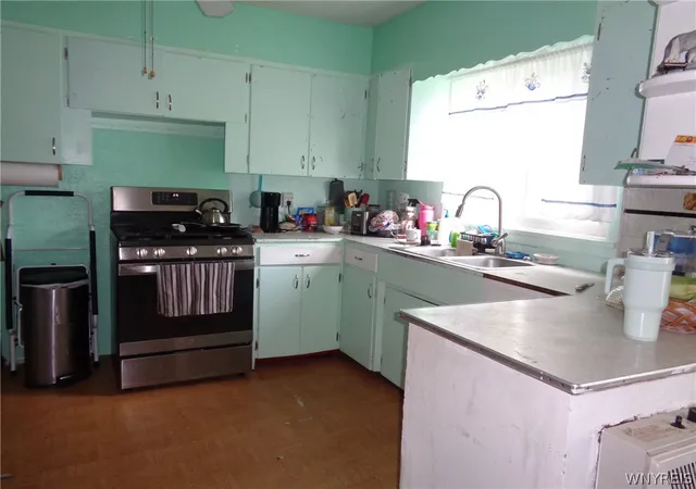 Photo 4 of Single family home for sale at 429 E Oak Orchard St, Shelby, NY 14103 | MLS# B1712248 | Listing updated on 2026-09-08