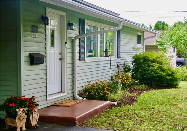 Photo 3 of Sale Pending at 108 Ronnell Dr, Syracuse, NY 13219 | MLS# S1711888 | Listing updated on 2026-09-10