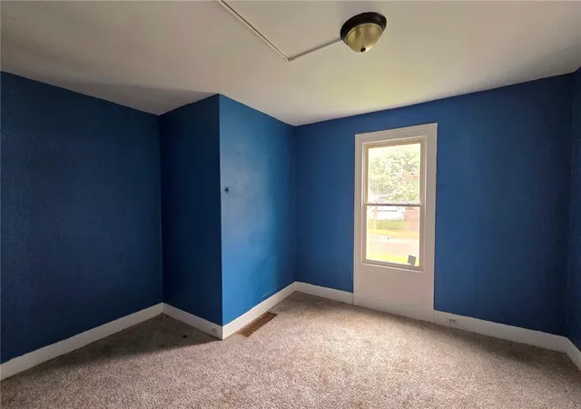 Photo 3 of Multi family home for sale at 511 W 1st Street, Elmira, NY 14905 | MLS# R1712708 | Listing updated on 2026-09-15