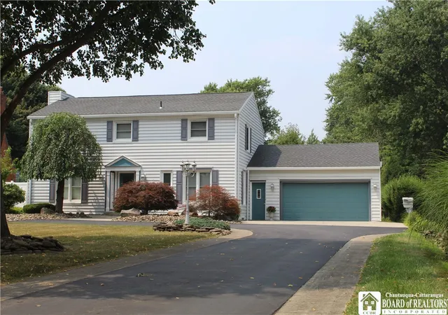 Photo 1 of Single family home for sale at 330 Central Ave, Fredonia, NY 14063 | MLS# R1712743 | Listing updated on 2026-09-07