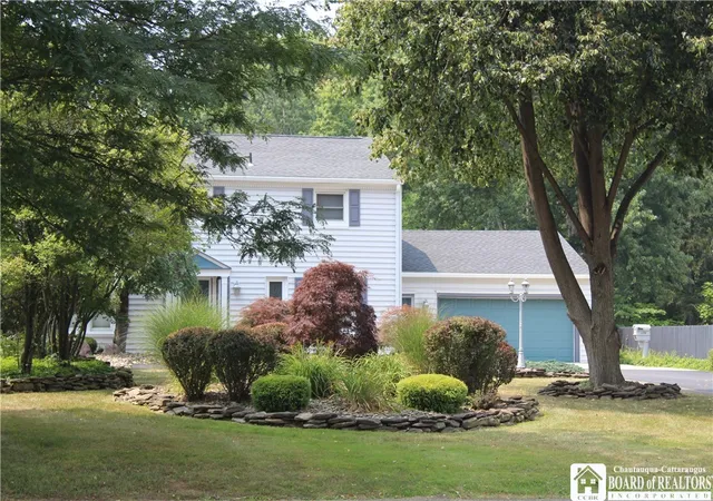 Photo 2 of Single family home for sale at 330 Central Ave, Fredonia, NY 14063 | MLS# R1712743 | Listing updated on 2026-09-07