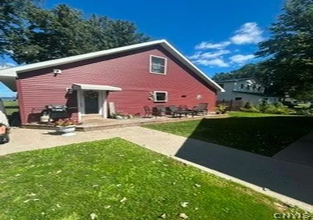 Photo 3 of Single family home for sale at 479 N Shore Dr, Bridgeport, NY 13030 | MLS# S1712584 | Listing updated on 2026-09-14