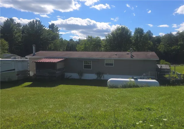 Photo 3 of Manufactured home for sale at 327 Wilcox Rd, Oxford, NY 13830 | MLS# R1712717 | Listing updated on 2026-09-09