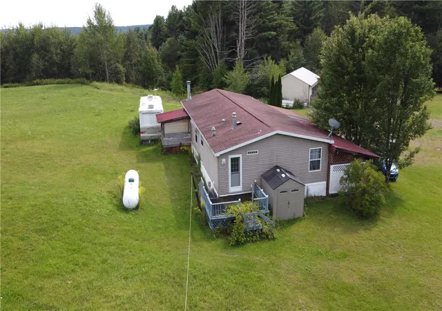Photo 4 of Manufactured home for sale at 327 Wilcox Rd, Oxford, NY 13830 | MLS# R1712717 | Listing updated on 2026-09-09