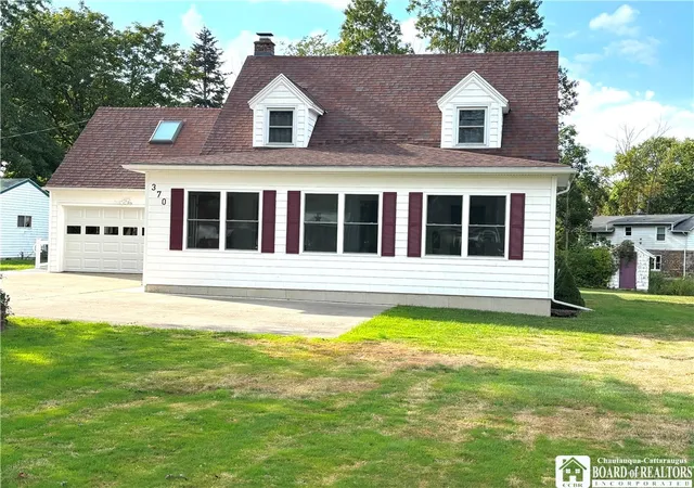 Photo 1 of Single family home for sale at 370 Lake Shore Dr W, Dunkirk, NY 14048 | MLS# R1711608 | Listing updated on 2026-09-08