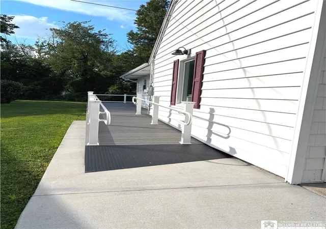 Photo 2 of Single family home for sale at 370 Lake Shore Dr W, Dunkirk, NY 14048 | MLS# R1711608 | Listing updated on 2026-09-08