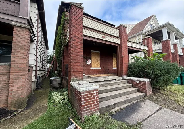 Photo 2 of Multi family home for sale at 614 17th Street, Niagara Falls, NY 14301 | MLS# B1712187 | Listing updated on 2026-09-08