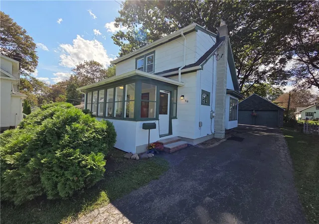 Photo 1 of Single family home for sale at 68 Clearview Rd, Rochester, NY 14616 | MLS# R1712859 | Listing updated on 2026-09-14
