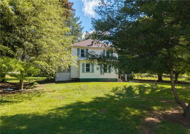 Photo 4 of Single family home for sale at 4749 Herendeen Rd, Shortsville, NY 14548 | MLS# R1712791 | Listing updated on 2026-09-08