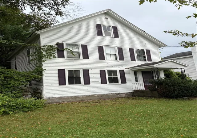 Photo 2 of Single family home for sale at 27 S Main St, New Berlin, NY 13411 | MLS# R1712030 | Listing updated on 2026-09-08