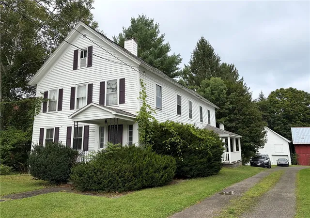 Photo 3 of Single family home for sale at 27 S Main St, New Berlin, NY 13411 | MLS# R1712030 | Listing updated on 2026-09-08