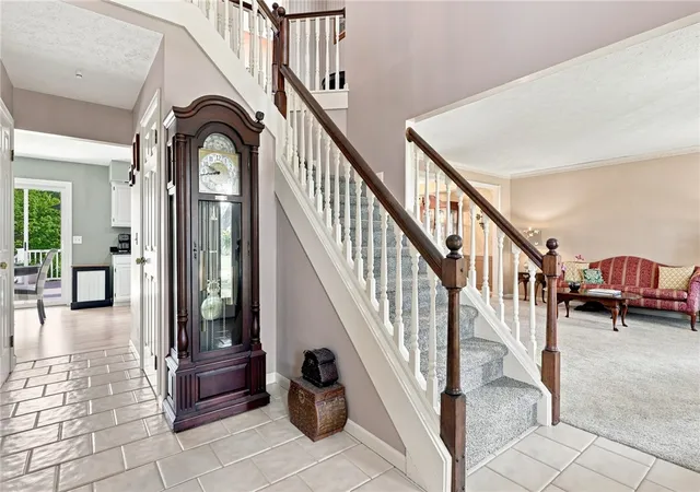 Photo 3 of Sale Pending at 83 Corral Dr, Penfield, NY 14526 | MLS# R1710363 | Listing updated on 2026-09-16