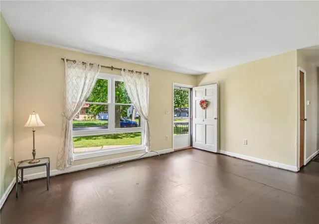 Photo 3 of Single family home for sale at 18 Ambassador Dr, Victor, NY 14564 | MLS# R1708349 | Listing updated on 2026-09-13