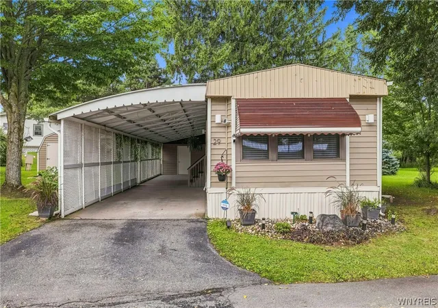 Photo 1 of Manufactured home for sale at 29 Jenny Ct, Buffalo, NY 14225 | MLS# B1712569 | Listing updated on 2026-09-09