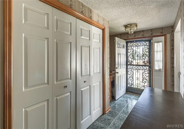 Photo 3 of Single family home for sale at 42 Peckham St, Buffalo, NY 14206 | MLS# B1712876 | Listing updated on 2026-09-08