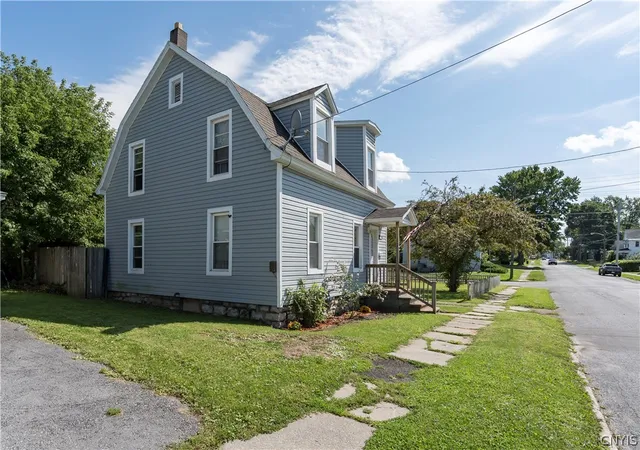 Photo 2 of Single family home for sale at 744 Lansing St, Watertown, NY 13601 | MLS# S1712933 | Listing updated on 2026-09-08