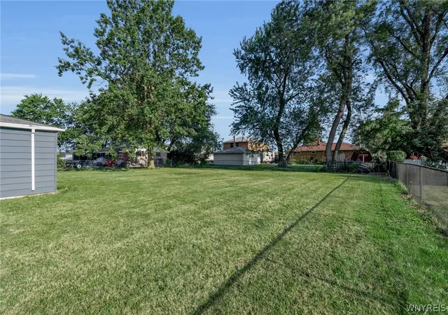 Photo 4 of Sale Pending at 58 Goering Ave, Buffalo, NY 14225 | MLS# B1712683 | Listing updated on 2026-09-14