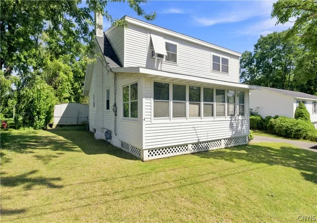 Photo 1 of Single family home for sale at 313 Chestnut St, Oswego, NY 13126 | MLS# S1712981 | Listing updated on 2026-09-08
