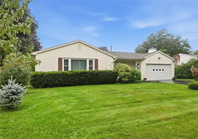 Photo 3 of Single family home for sale at 79 Fern Castle Dr, Rochester, NY 14622 | MLS# R1712221 | Listing updated on 2026-09-14
