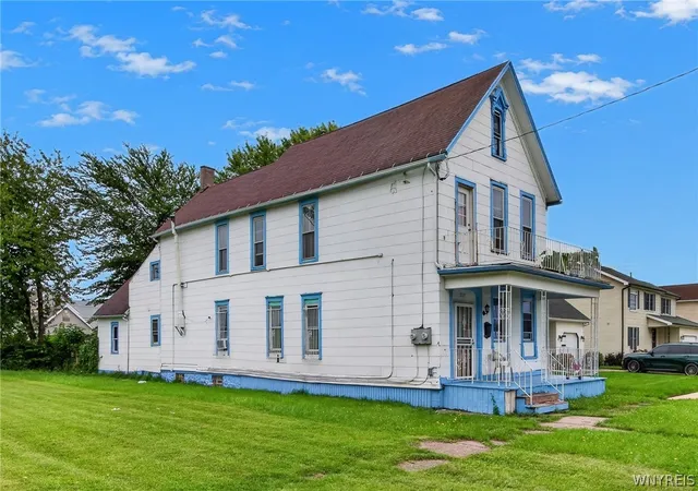 Photo 3 of Multi family home for sale at 317 Pratt St, Buffalo, NY 14204 | MLS# B1712983 | Listing updated on 2026-09-08
