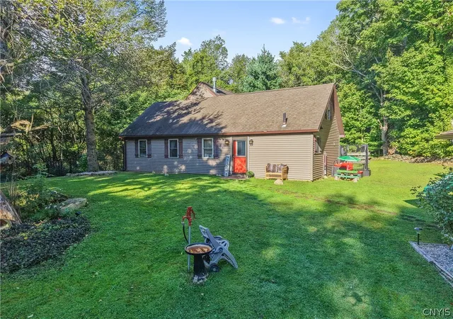 Photo 2 of Single family home for sale at 191 Nine Mile Point Rd, Oswego, NY 13126 | MLS# S1712823 | Listing updated on 2026-09-10