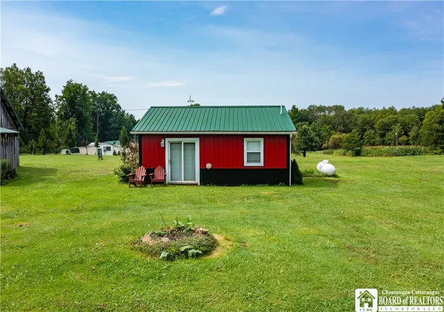 Photo 4 of Single family home for sale at 628 Warren Rd, Frewsburg, NY 14738 | MLS# R1711593 | Listing updated on 2026-09-08