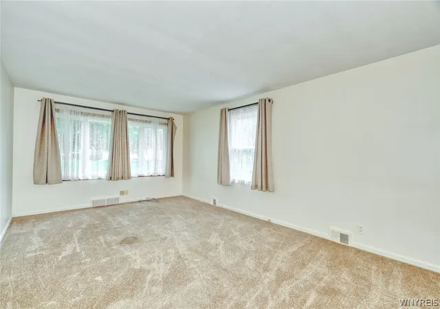Photo 3 of Single family home for sale at 215 Noridge Dr, Rochester, NY 14622 | MLS# B1712874 | Listing updated on 2026-09-12