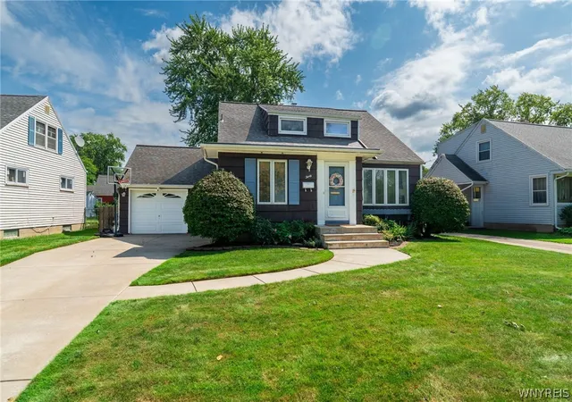 Photo 1 of Sale Pending at 30 Mayfair Ln, Tonawanda, NY 14150 | MLS# B1712945 | Listing updated on 2026-09-17