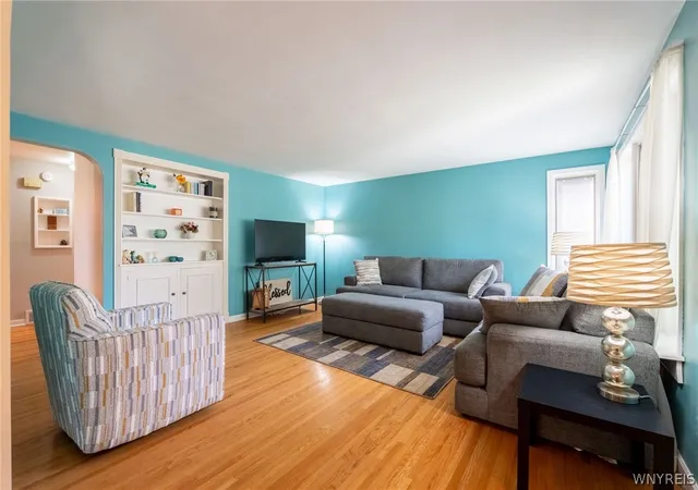 Photo 3 of Sale Pending at 30 Mayfair Ln, Tonawanda, NY 14150 | MLS# B1712945 | Listing updated on 2026-09-17
