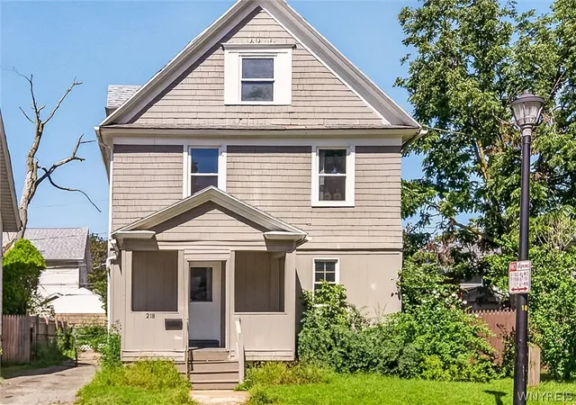 Photo 2 of Single family home for sale at 218 Durnan St, Rochester, NY 14621 | MLS# B1712777 | Listing updated on 2026-09-16