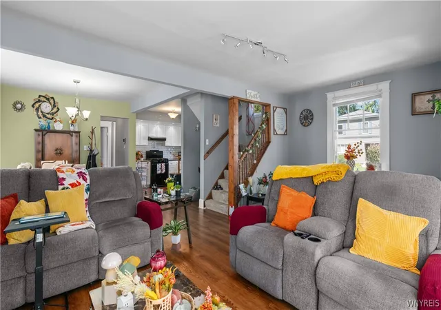 Photo 3 of Single family home for sale at 28 Norma Pl, Buffalo, NY 14214 | MLS# B1712979 | Listing updated on 2026-09-14