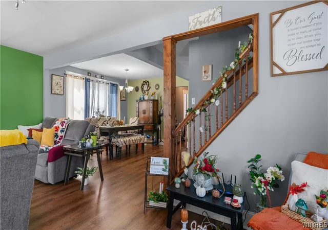 Photo 4 of Single family home for sale at 28 Norma Pl, Buffalo, NY 14214 | MLS# B1712979 | Listing updated on 2026-09-14