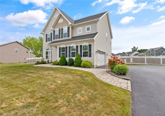 Photo 2 of Single family home for sale at 2134 Mercer St, Baldwinsville, NY 13027 | MLS# S1712440 | Listing updated on 2026-09-11