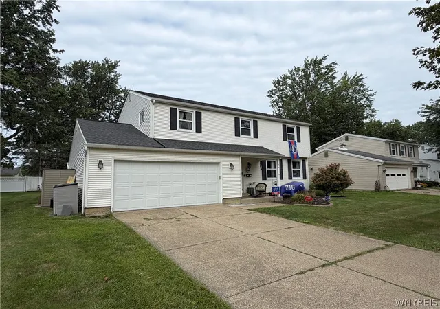 Photo 3 of Single family home for sale at 64 Meadow Run, Hamburg, NY 14075 | MLS# B1712750 | Listing updated on 2026-09-12