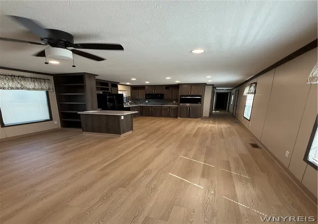 Photo 3 of Manufactured home for sale at 9170 Sheridan Dr #38, Clarence, NY 14031 | MLS# B1711195 | Listing updated on 2026-09-15