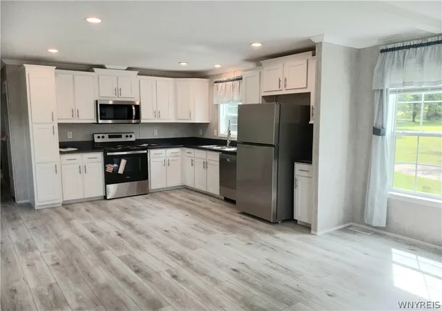 Photo 3 of Manufactured home for sale at 6070 Michigan Lot #28 Rd, Arcade, NY 14009 | MLS# B1713159 | Listing updated on 2026-09-08