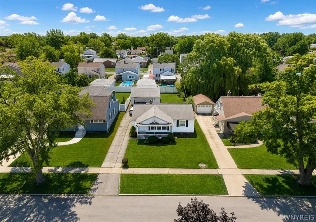 Photo 2 of Single family home for sale at 47 Warburton Pl, Buffalo, NY 14223 | MLS# B1704871 | Listing updated on 2026-09-16