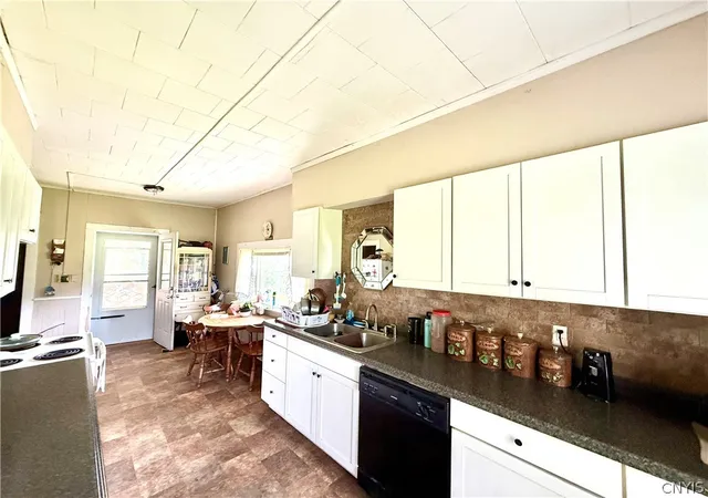 Photo 3 of Single family home for sale at 916 California Rd, Gouverneur, NY 13642 | MLS# S1713182 | Listing updated on 2026-09-08