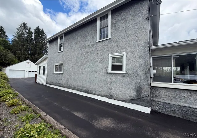 Photo 2 of Single family home for sale at 228 Main St, Cortland, NY 13045 | MLS# S1711315 | Listing updated on 2026-09-19