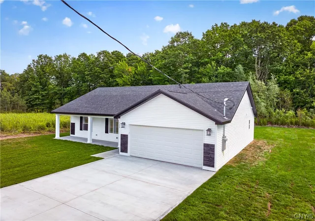 Photo 3 of Single family home for sale at 7686 Gifford Rd, Rome, NY 13440 | MLS# S1712263 | Listing updated on 2026-09-10
