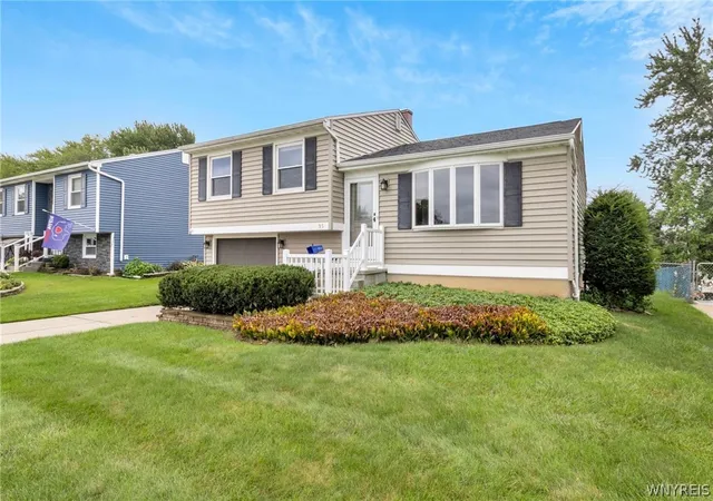 Photo 1 of Single family home for sale at 35 Autumnwood Dr, Buffalo, NY 14227 | MLS# B1713149 | Listing updated on 2026-09-14