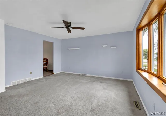 Photo 3 of Single family home for sale at 35 Autumnwood Dr, Buffalo, NY 14227 | MLS# B1713149 | Listing updated on 2026-09-14