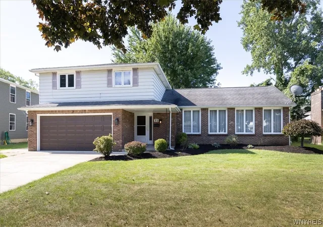 Photo 1 of Sale Pending at 31 Lorna Ln, Tonawanda, NY 14150 | MLS# B1704834 | Listing updated on 2026-09-24