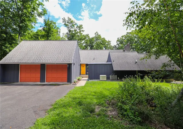 Photo 1 of Single family home for sale at 10792 Skyline Dr, Corning, NY 14830 | MLS# R1709640 | Listing updated on 2026-09-14
