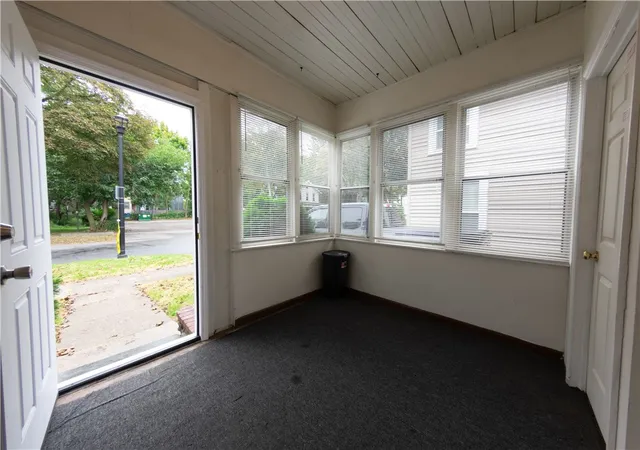 Photo 4 of House for sale at 15-17 Cypress St, Rochester, NY 14620 | MLS# R1713052 | Listing updated on 2026-09-16