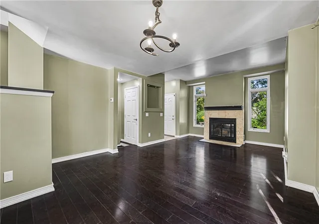 Photo 4 of Townhouse for sale at 124 Adams St, Rochester, NY 14608 | MLS# R1712619 | Listing updated on 2026-09-12