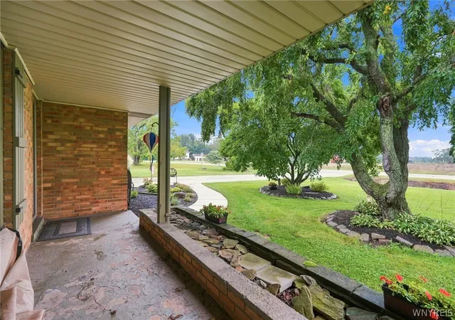 Photo 3 of Single family home for sale at 2192 Youngstown Lockport Rd, Ransomville, NY 14131 | MLS# B1710162 | Listing updated on 2026-09-12